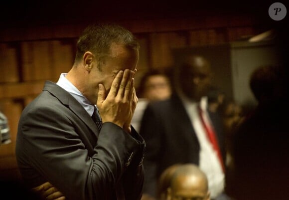 Le sportif Oscar Pistorius au troisième jour de son procès à Pretoria en Afrique du sud le 21 février 2013.