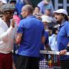 Yannick Noah en compagnie de Guy Forget et Henri Leconte, le 5 juin 2013, à l'occasion du 30e anniversaire de sa victoire à Roland-Garros