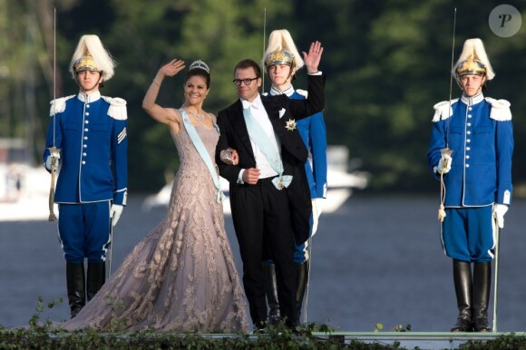 La princesse Victoria et le prince Daniel de Suède lors de leur arrivée à Drottningholm pour la réception du mariage de la princesse Madeleine, le 8 juin 2013.