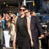 À l'image d'Anne Hathaway les stars adoptent la tendance franges