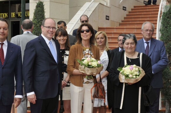 Le prince Albert II de Monaco et la princesse Caroline de Hanovre étaient présents au côté de la veuve de Léo Ferré, Marie-Christine, venue de Toscane avec son fils Mathieu et ses petits-enfants Charlotte et Nicolas, le 11 juin 2013 à Monaco pour le baptême de l'Espace Léo-Ferré, ex-Salle du Canton.