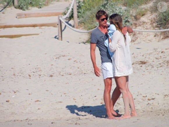 Mark Vanderloo et Robine Van Der Meer ont fêté avec beaucoup de passion leur 2e anniversaire de mariage, à Formentera le 3 juin 2013...