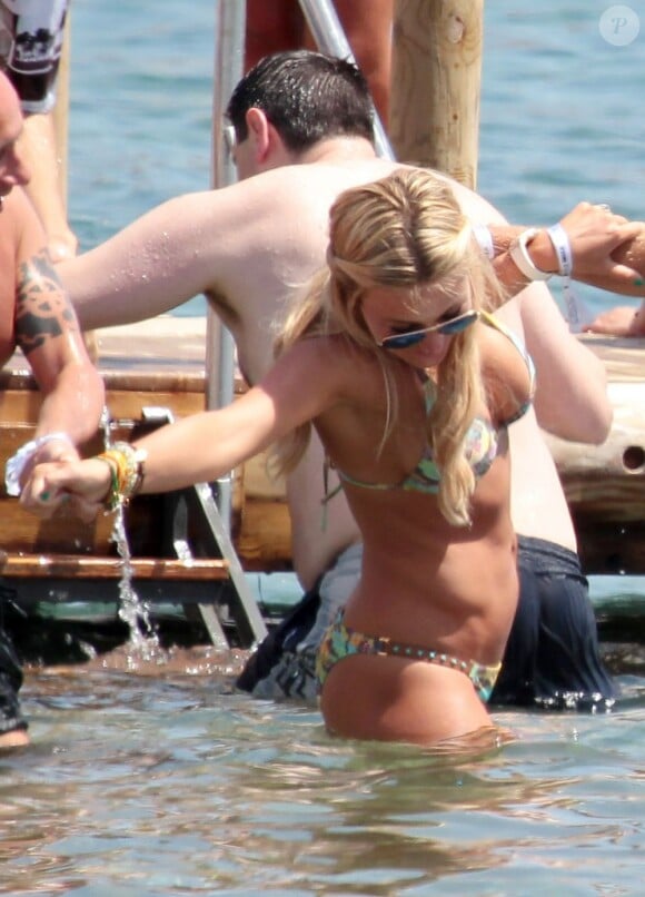 Alex Curran, la sublime compagne de Steven Gerrard, en vacances à Ibiza le 16 juin 2013