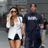 Beyoncé, stylée avec Jay-Z, porte un blazer Helmut Lang. New York, le 2 juin 2013.