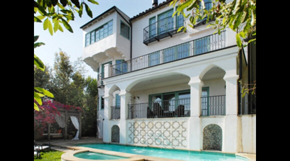 Vue générale de la superbe villa de Gerard Butler à Los Feliz, Los Angeles.