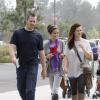 Selena Gomez s'est rendue au zoo avec sa mère Mandy et son beau-père Brian Teefey à Los Angeles, le 24 septembre 2011.