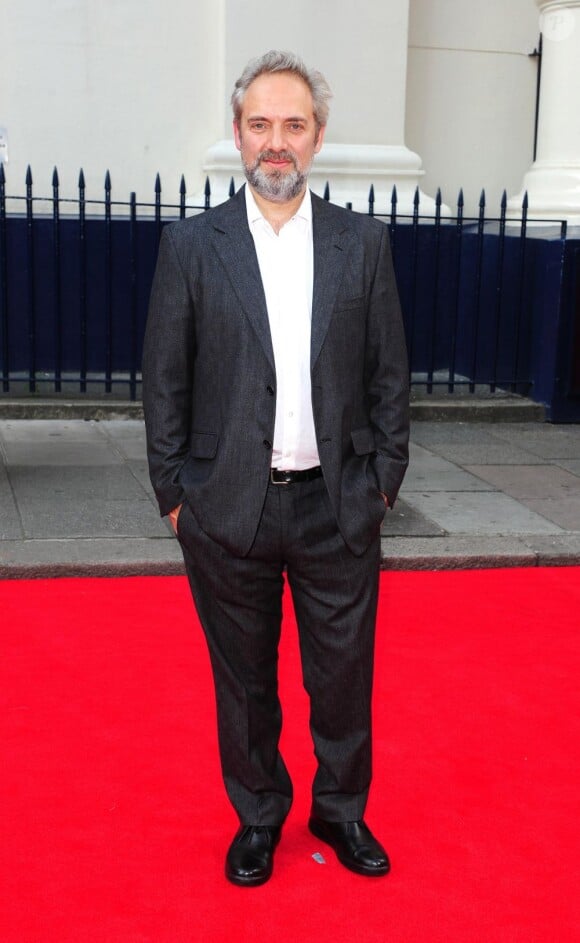Sam Mendes pendant la première représentation de Charlie et la Chocolaterie au Theatre Royal Drury Lane à Londres le 25 juin 2013.