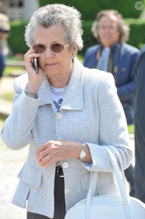Anne-Aymone Giscard d'Estaing - Funérailles du couturier Jean-Louis Scherrer au cimetière du Père-Lachaise. A Paris le 26 juin 2013.
