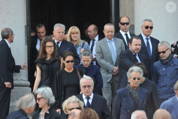 Funérailles du couturier Jean-Louis Scherrer au cimetière du Père-Lachaise. A Paris le 26 juin 2013.