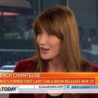 Carla Bruni : Pleine de ''compassion'' pour Hollande, elle continue sa promotion