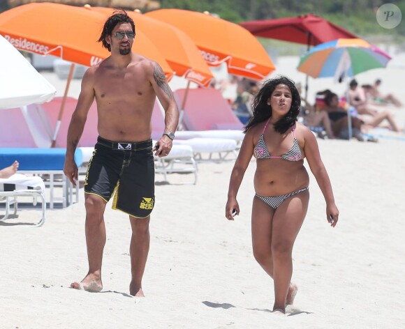 Exclusif - Le footballeur brésilien Amauri en vacances à Miami avec son fils Hugo et sa fille Cindy, le 26 Juin 2013.