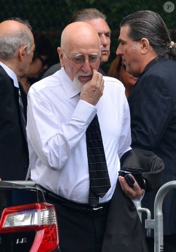Dominic Chianese lors des funérailles de James Gandolfini à la cathédrale Saint John The Divine à New York, le 27 juin 2013.