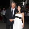 Alec Baldwin et sa femme enceinte lors de la présentation de The Unavoidable Disappearance Of Tom Durnin à New York le 27 juin 2013