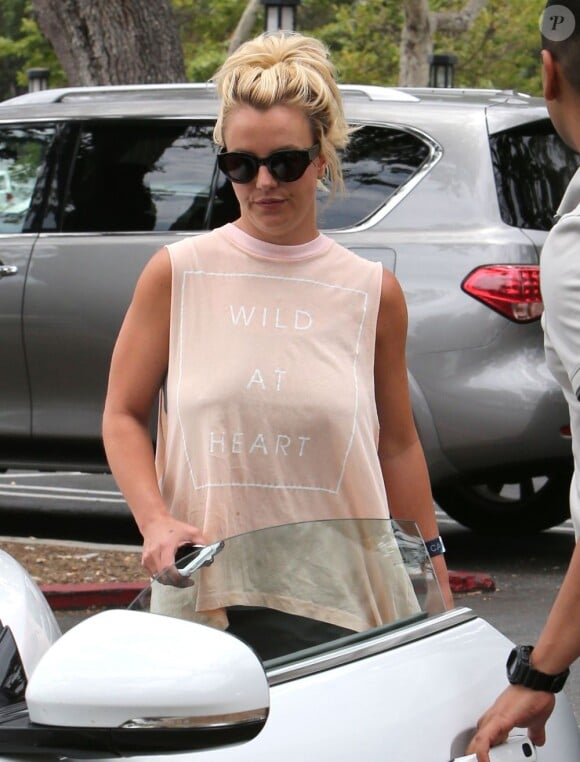 Britney Spears fait du shopping à Los Angeles, le 1er juillet 2013.