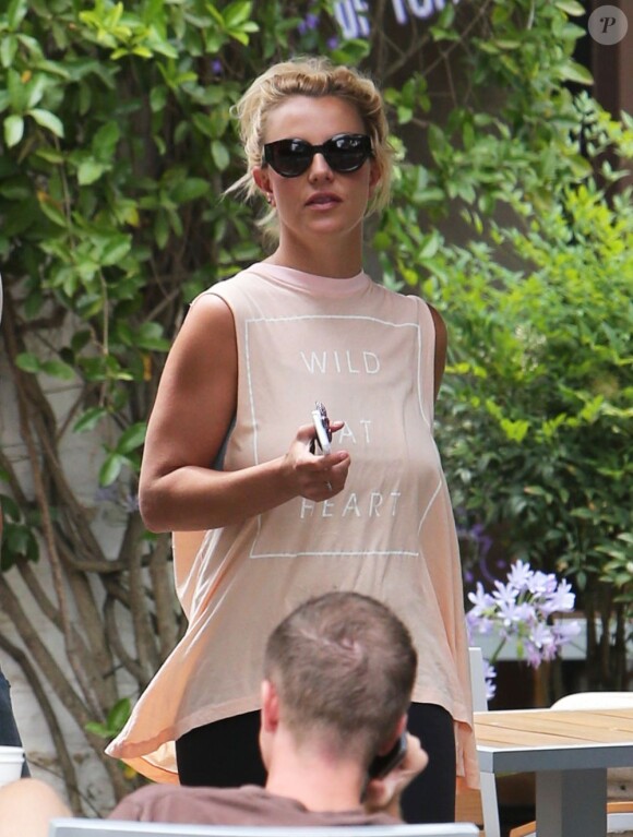 Britney Spears en mode shopping à Los Angeles, le 1er juillet 2013.