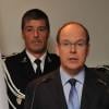 Le prince Albert de Monaco présente ses voeux au chef de la police monègasque et à ses membres, le 17 janvier 2011. André Muhlberger se trouve juste derrière lui.