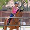 Kaley Cuoco, fan d'équitation, monte à cheval à Westlake en Californie, le 3 juillet 2013