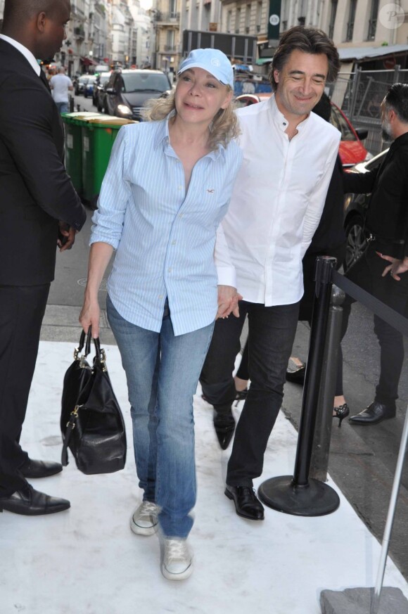 Grace de Capitani et son compagnon à la soirée de lancement de la collection Sam-Rone prêt-à-porter printemps/été 2014-2015, à Paris, le 7 juillet 2013.