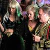 Gérard Depardieu en bonne compagnie sur le tournage de Rabbit + 1 au VIP Club de Moscou, le 8 juillet 20103.