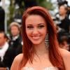 Delphine Wespiser (Miss France 2012) à la montée des marches du film Jeune et Jolie, pour l'ouverture du 66e Festival du film de Cannes, le 16 mai 2013.