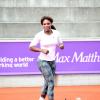 Serena Williams s'entraîne en compagnie de son petit chien Chips, le 14 juillet 2013 à Bastad en Suède