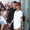 Rihanna quitte l'hôtel Lowry à Londres, pour se rendre à l'aéroport de Luton afin d'embarquer dans un jet privé le 15 juillet 2013