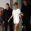 Rihanna quitte le Lowry Hotel à Londres, pour se rendre à l'aéroport de Luton afin d'embarquer dans un jet privé le 15 juillet 2013