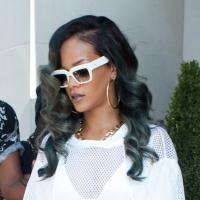 Rihanna a les cheveux gris : Retour sur toutes ses métamorphoses capillaires !