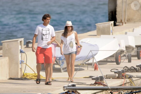 Rafael Nadal et sa petite amie Xisca Perello en vacances au large de Majorque le 19 juillet 2013