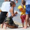 Nicole Richie, Joel Madden et leurs enfants Harlow et Sparrow sont alles passer l'apres-midi au Nioulargo sur la plage de Pampelonne a Saint-Tropez. Le 23 juillet 2013