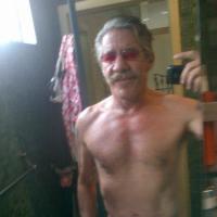 Geraldo Rivera, 70 ans: A demi-nu sur Twitter, il affole le web jusqu'aux people