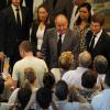 Le roi Juan Carlos Ier d'Espagne et la reine Sofia à Saint-Jacques de Compostelle jeudi 25 juillet 2013 suite à la catastrophe ferroviaire survenue dans la soirée du 24 juillet.