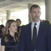 Le prince Felipe et la belle princesse Letizia d'Espagne au chevet des victimes de la catastrophe de Saint-Jacques de Compostelle le 26 Juillet 2013.