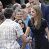 Le prince Felipe et la belle princesse Letizia d'Espagne au chevet des victimes de la catastrophe ferroviaire de Saint-Jacques de Compostelle le 26 Juillet 2013.