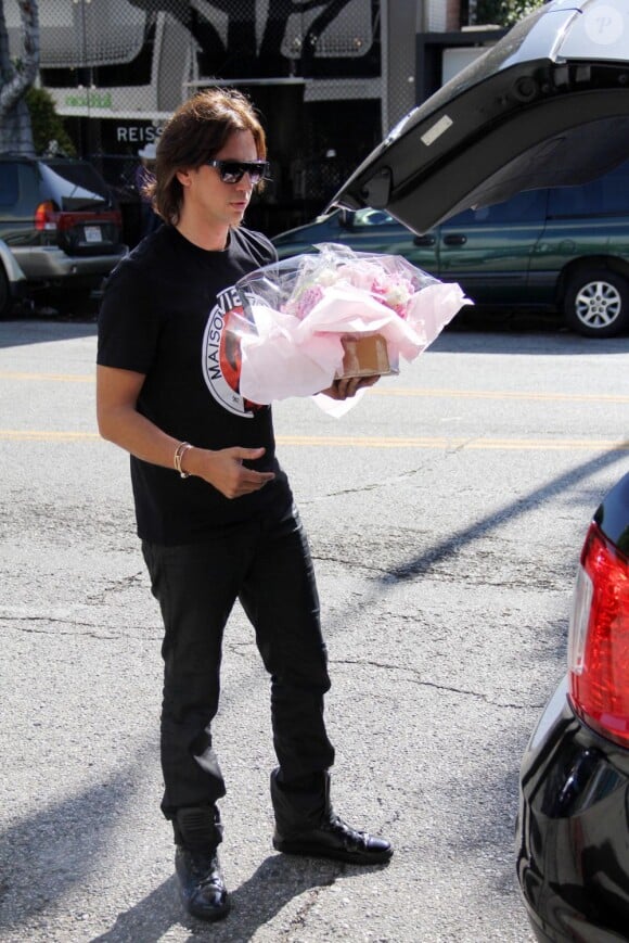 Jonathan Cheban rend visite à Kim Kardashian, le jour de la naissance de sa fille North West. Los Angeles, le 15 juin 2013.