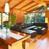 John McEnroe et sa femme Patty Smyth ont acheté cette maison de Malibu pour 3,3 millions de dollars.
