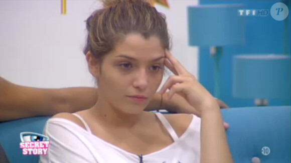 Clara dans la quotidienne de Secret Story 7 sur TF1 le mardi 20 juillet 2013