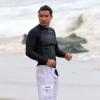 Mario Lopez fait du surf à Malibu, le 28 juillet 2013.