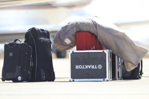 Paris Hilton et ses bagages à Ibiza, le 3 août 2013.