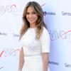 Jennifer Lopez inaugure sa nouvelle boutique Viva Movil, à Beverly Hills à Los Angeles, le 26 Juillet 2013.