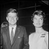 John Fitzgeral Kennedy et son épouse Jackie (photo non datée)
