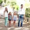Felipe et Letizia d'Espagne en visite à la Granja de Esporles avec leurs filles Leonor et Sofia, le 5 août 2013 à Majorque.