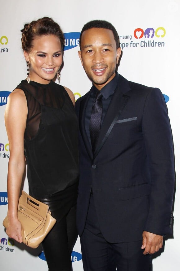 Chrissy Teigen et John Legend à New York, le 11 juin 2013.