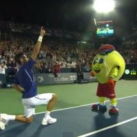 Novak Djokovic : Roi de la danse sur ''Get Lucky'', Montréal sous le charme