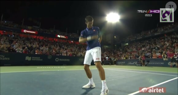 Novak Djokovic démontre qu'il est aussi talentueux sur une piste de danse que sur un court de tennis, lors de la Coupe Rogers de Montréal qui se tient du 5 au 11 août 2013
