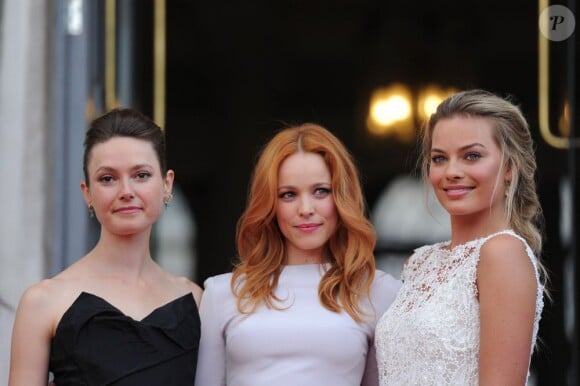Lydia Wilson, Rachel McAdams, Margot Robbie à la première du film Il était temps (About Time) à Londres, le 8 août 2013.