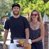 Exclusif - Teresa Palmer et son petit ami Mark Webber dans les rues de Los Angeles Le 10 mai 2013.