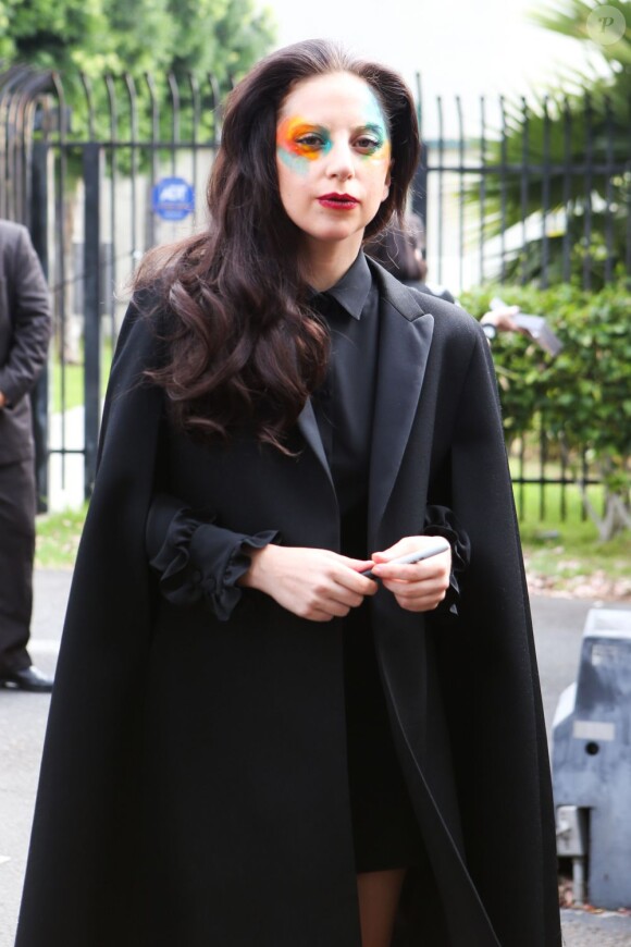 Lady Gaga quitte les studios d'une radio de Los Angeles, le 13 août 2013.