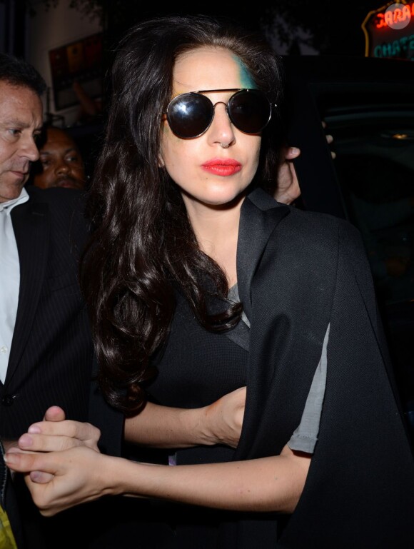 Lady Gaga se rend au Chateau Marmont à Los Angeles, le 13 août 2013.