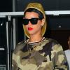 Rihanna quitte un cabinet dentaire dans le quartier de SoHo. New York, le 14 août 2013.